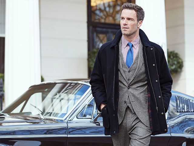 What to Wear To A Funeral: Full Dress Code Guide